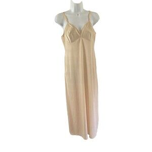 VTG Vanity Fair Beige Nylon Antron III Full Slip Dress Lingerie Lace Size 34 LL